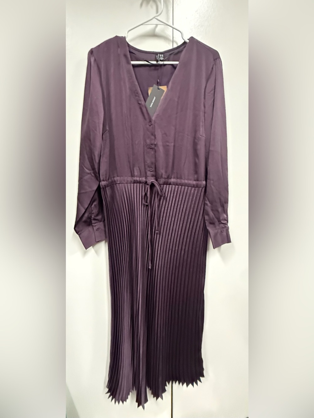 NWT Vero Moda VMCINDY PLISSE Maxi Dress eggplant plum. Plus size. Fall
